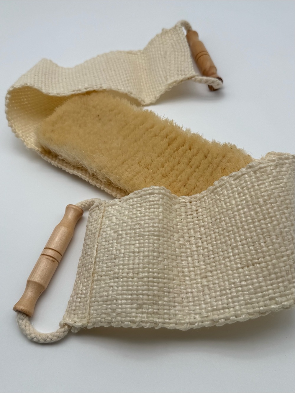 Bodecare Fexible Dry Back Brush Strap with Wooden Handle